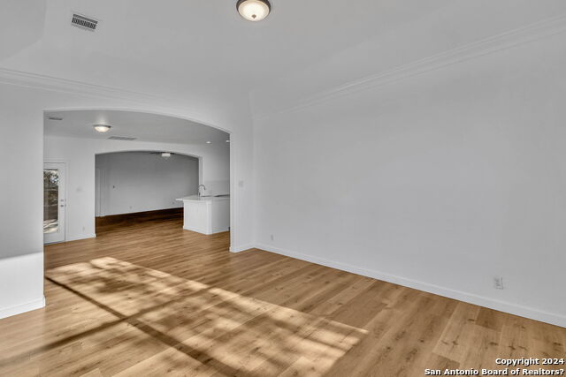 1042 Solitude Cove Property Photo 32