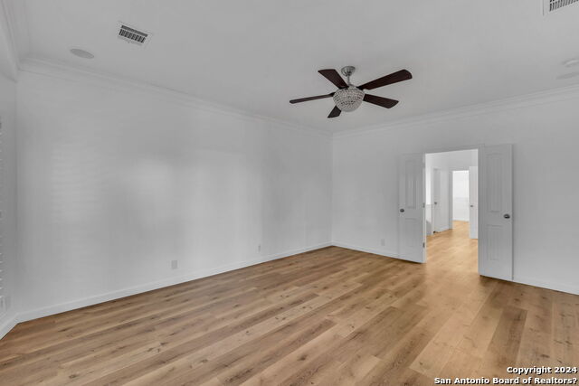 1042 Solitude Cove Property Photo 34