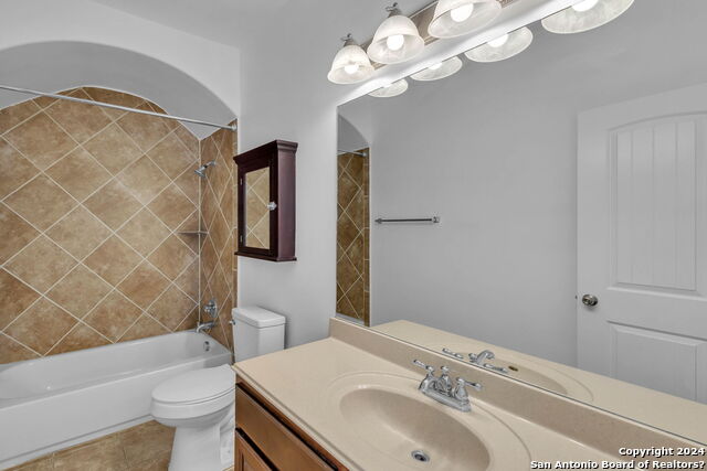 1042 Solitude Cove Property Photo 48