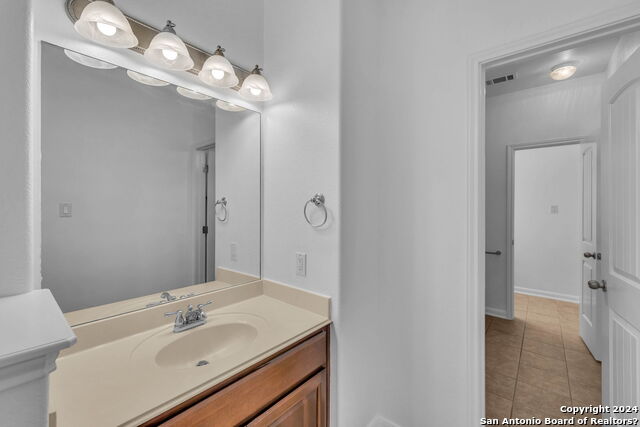 1042 Solitude Cove Property Photo 54