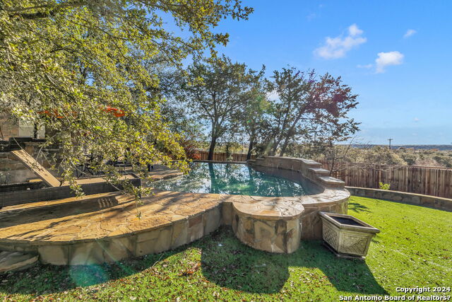 1042 Solitude Cove Property Photo 67