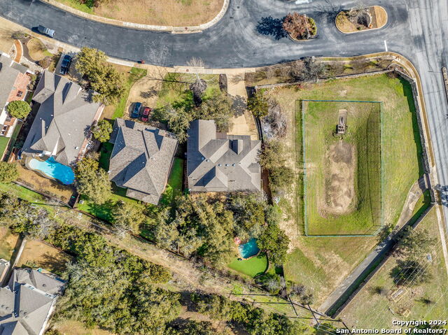 1042 Solitude Cove Property Photo 77