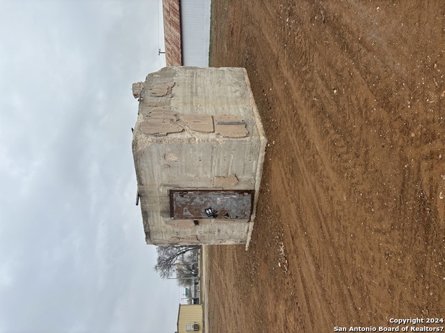 30 S Edwards Ave Property Photo 5
