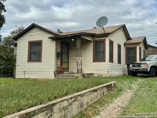 1919 Steves Ave Property Photo