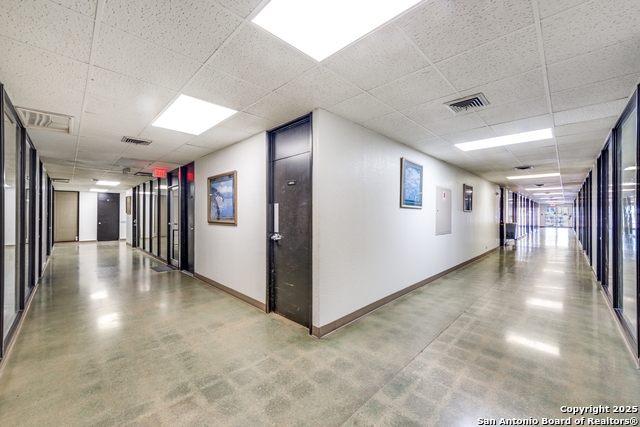 4118 Mccullough Ave Property Photo 4