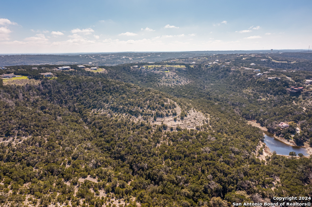 1081 Hillside Vw Property Photo 4