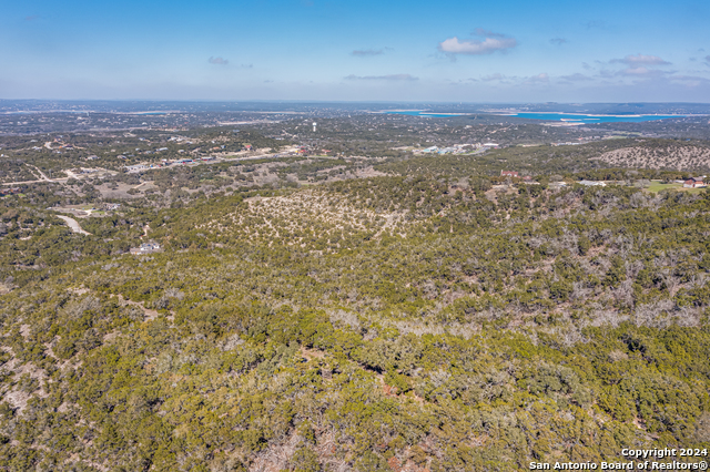 1081 Hillside Vw Property Photo 7