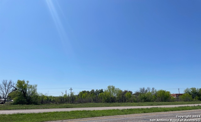 00 Cr 5216 Property Photo 2