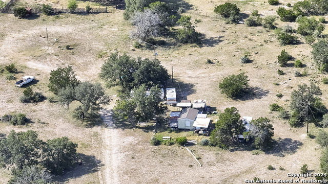 000 KC140 Property Photo 1