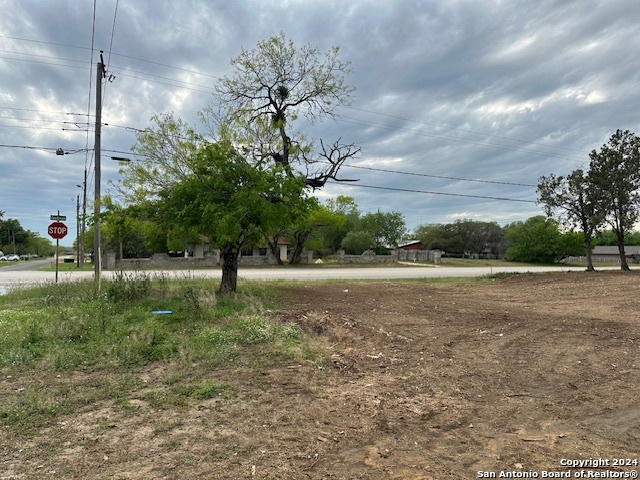 703 Poplar St Property Photo 1