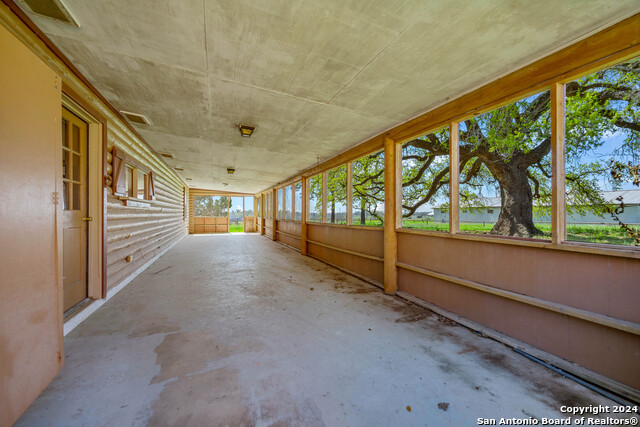 1221 Us-181 N Property Photo 12