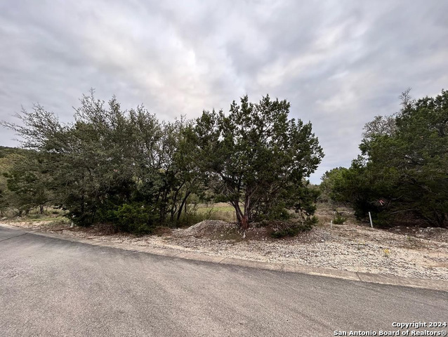 863 Private Road 1742 Property Photo 5