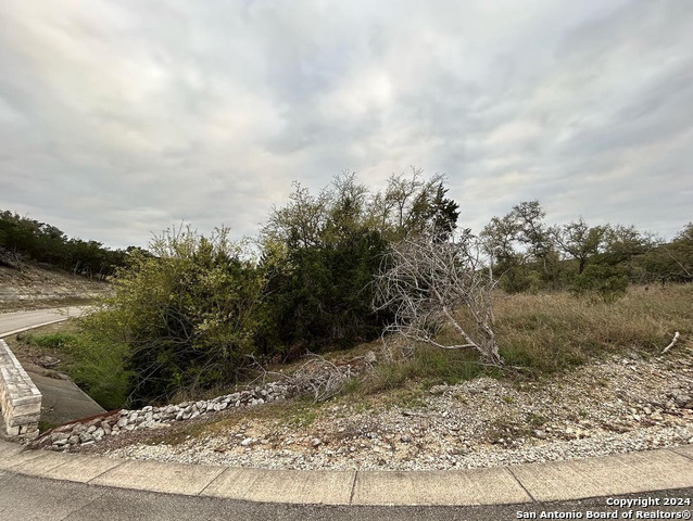 863 Private Road 1742 Property Photo 9