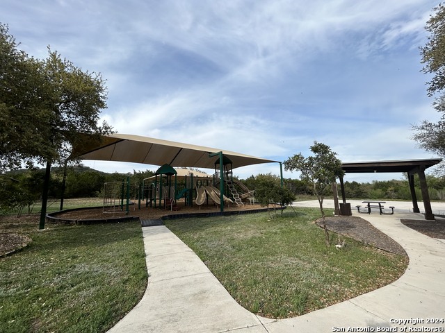 863 Private Road 1742 Property Photo 14