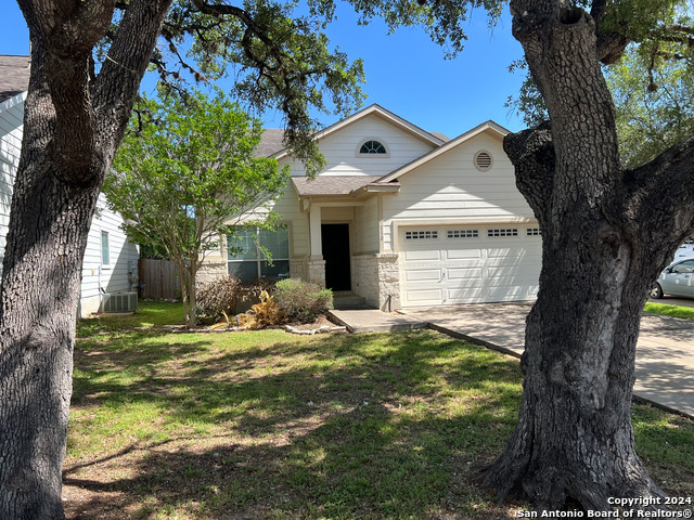 110 RED WILLOW Property Photo 1