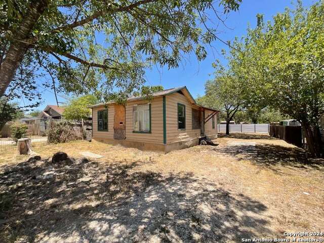 1443 Saenz Property Photo 1