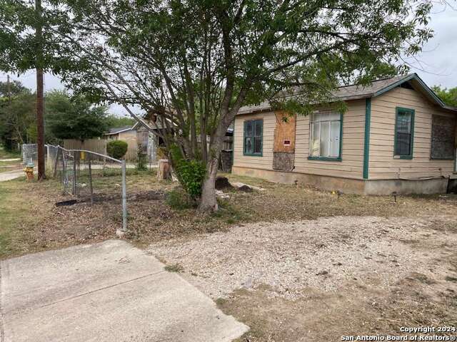1443 Saenz Property Photo 2