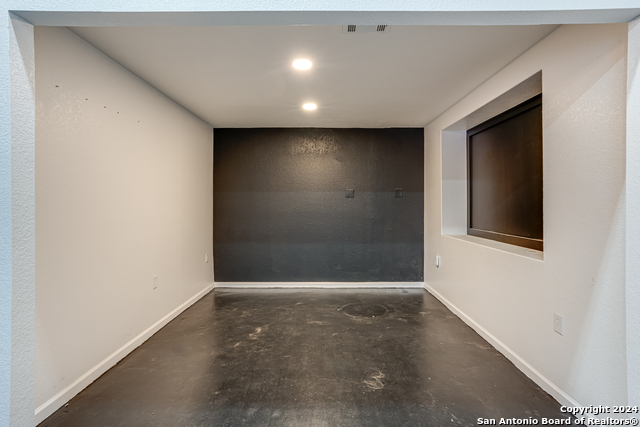 7819 Pipers Creek Property Photo 19