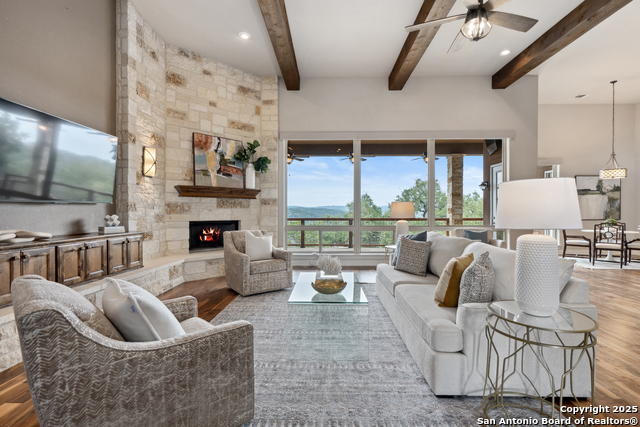 7610 Ramble Rdg Property Photo 5