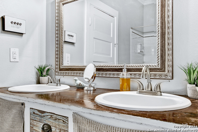 103 Saint Charles Property Photo 30