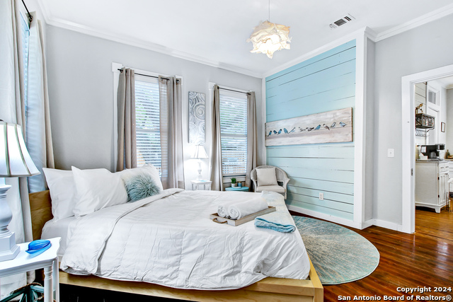103 Saint Charles Property Photo 36