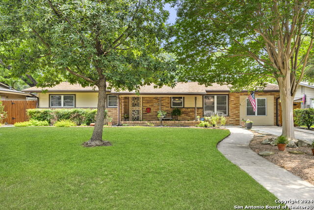 438 Calumet Place Property Photo 1