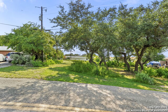 527 Canyon Edge Property Photo 16