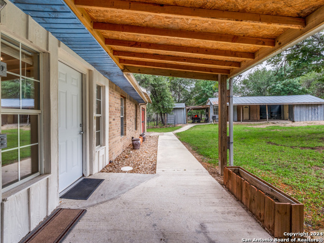 1004 Bluebonnet Ln Property Photo 26