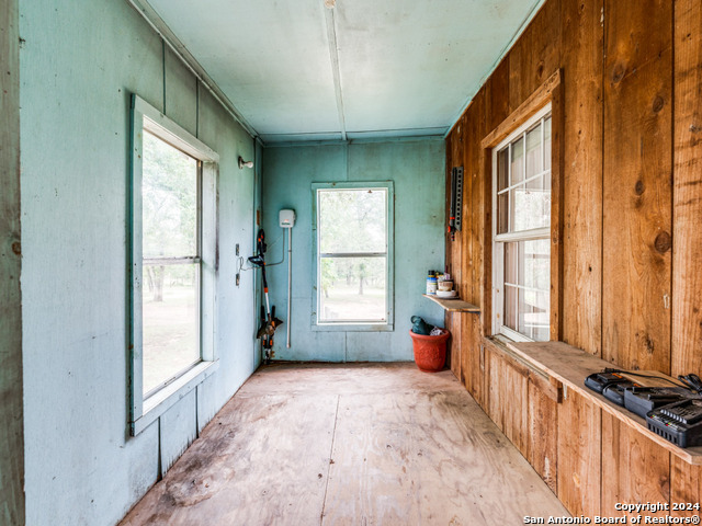1004 Bluebonnet Ln Property Photo 27