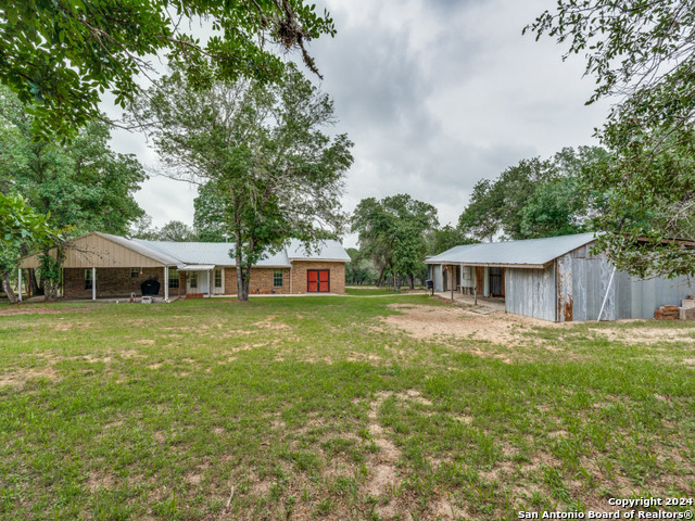 1004 Bluebonnet Ln Property Photo 28