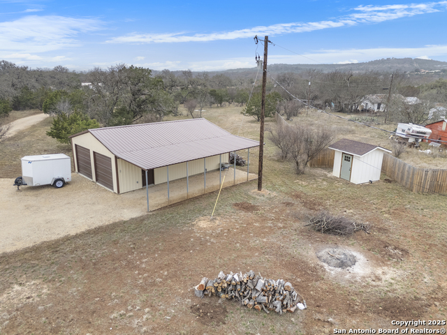 175 Pine Tree Rd Property Photo 8