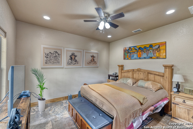 577 Mariposa Avenue Property Photo 22