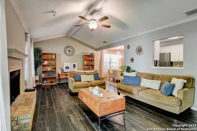 5642 Wood Climb St Property Photo 6