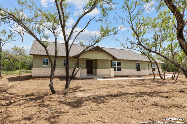 117 Sylas Hayes Loop