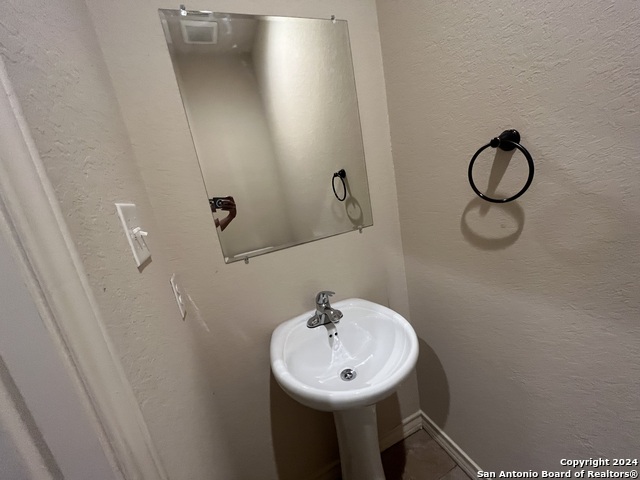 7014 Donovan Way Property Photo 7