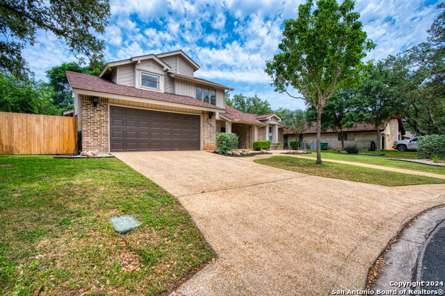 13103 Hunters Spring Property Photo 3