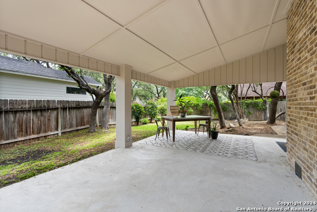 13103 Hunters Spring Property Photo 29
