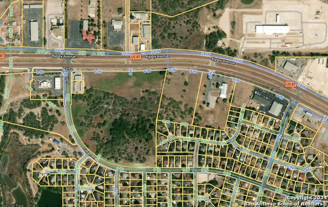 5860 Us Highway 87 Property Photo 6