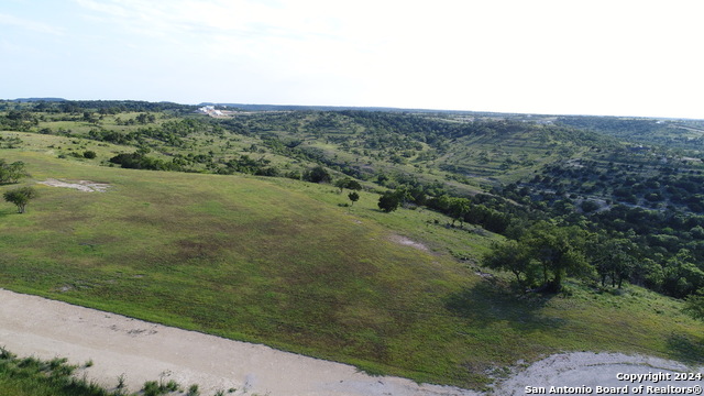 390 Scenic Hills Property Photo 5