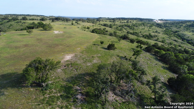 390 Scenic Hills Property Photo 7