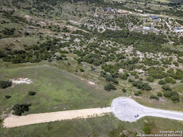 390 Scenic Hills Property Photo 13