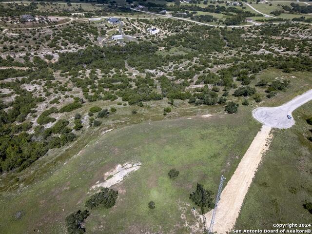 390 Scenic Hills Property Photo 14