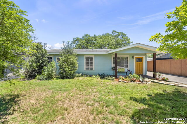 2673 Becker St. Property Photo 6