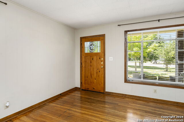 2673 Becker St. Property Photo 8