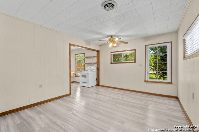 2673 Becker St. Property Photo 24