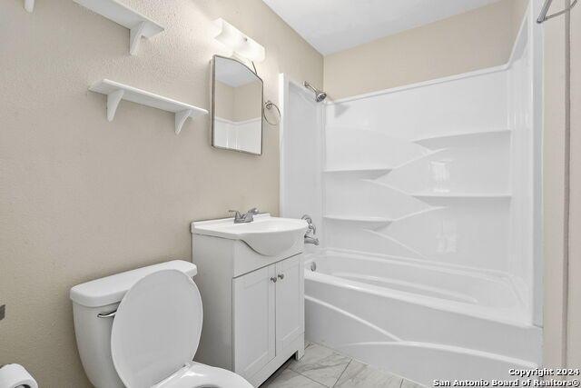 2673 Becker St. Property Photo 25