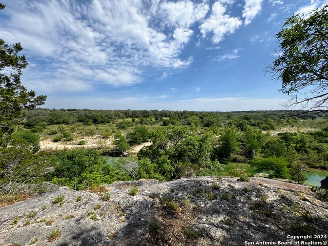 201 Cypress Bluff Rd Property Photo 2