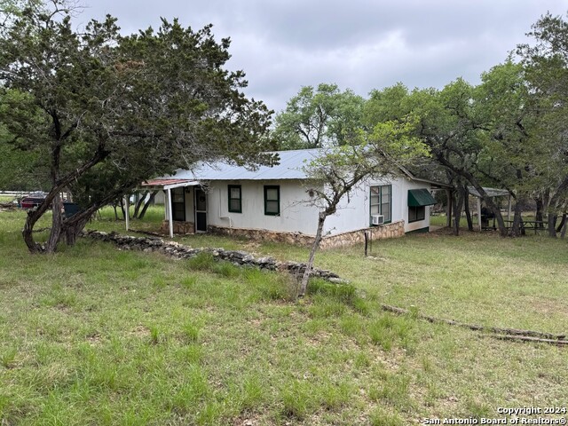 201 Cypress Bluff Rd Property Photo 8