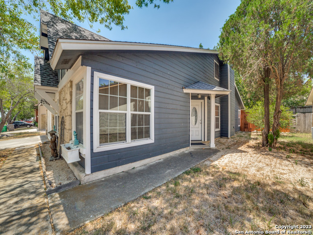 8327 Terra Ferna Property Photo 4