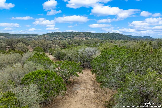 40ef White Tail Run Property Photo 11